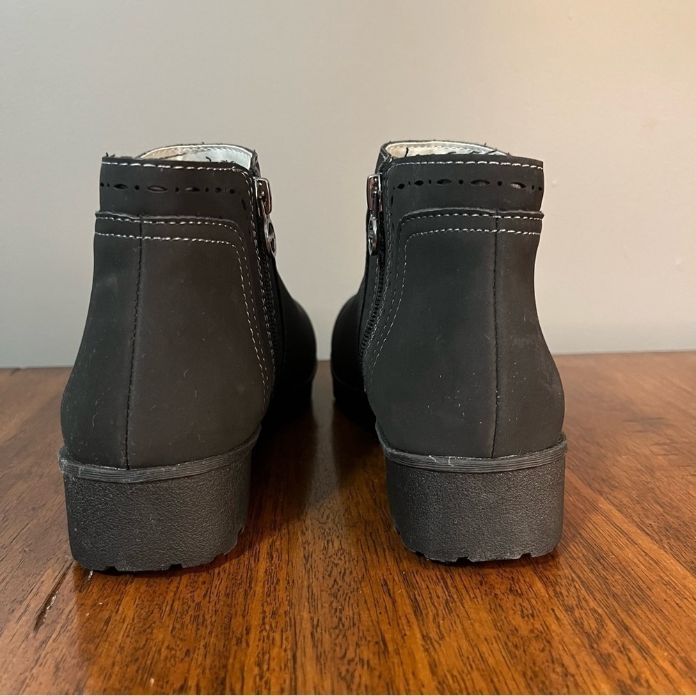 New!!Women’s J Sport Jenna Boots - Picture 5 of 11